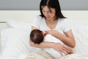 Cara Mengatur Jadwal Menyusui yang Efektif