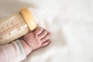 Perbedaan antara Exclusive Pumping dan Direct Breastfeeding